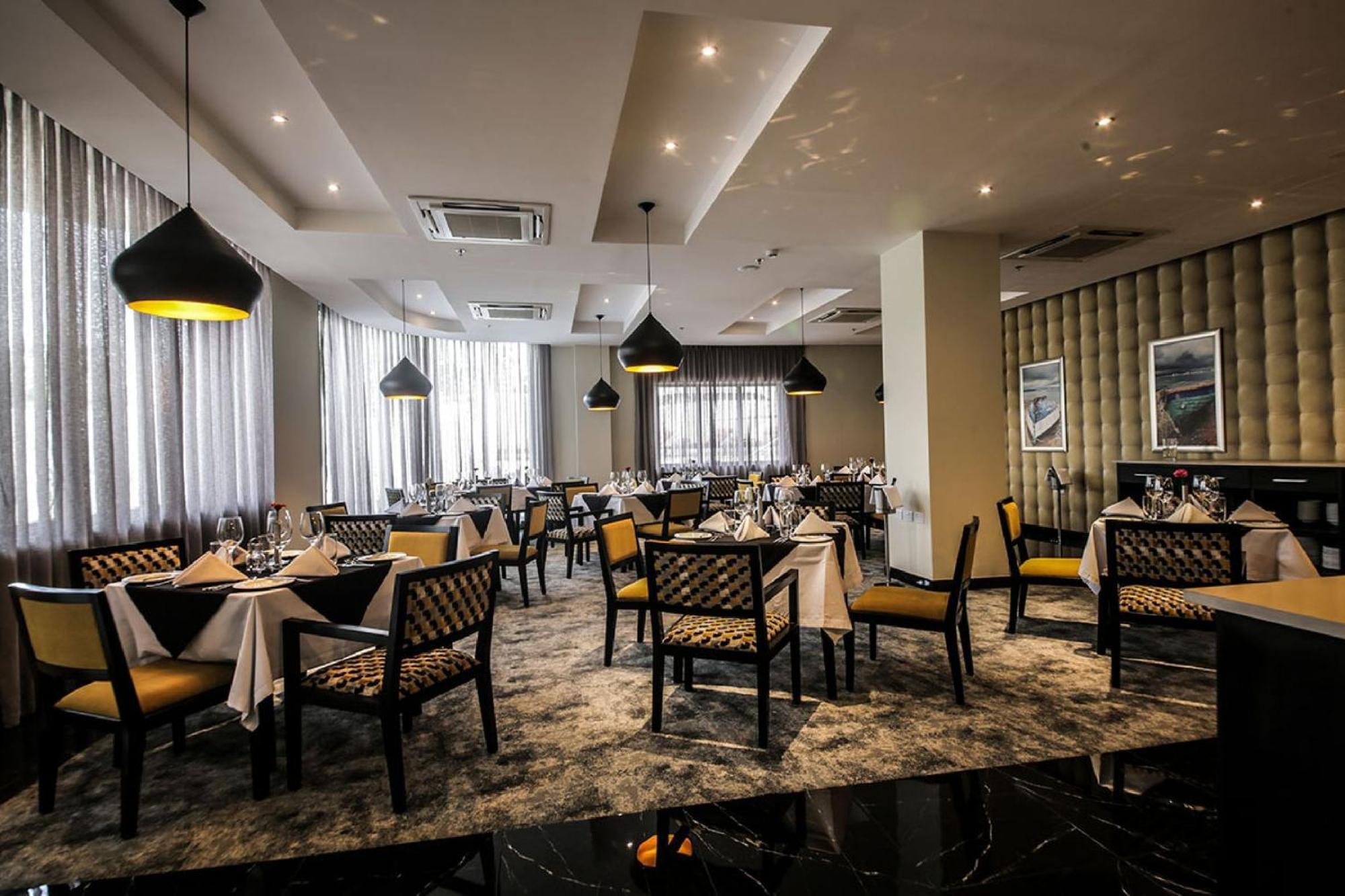 Room In Lodge - The Providence Hotel By Mantis Ikeja Esterno foto